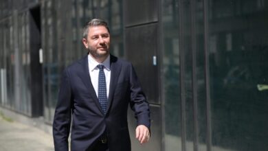 Καλά-κρατεί-ο-«πόλεμος»-ΠΑΣΟΚ-–-Άδωνι-Γεωργιάδη-για-τα-σπιτάκια-ανακύκλωσης