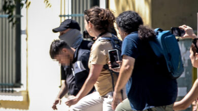 Κυψέλη:-Στην-Ευελπίδων-ο-Αφγανός-για-τον-θάνατο-της-38χρονης-–-Επιμένει-πως-είναι-αθώος-και-κατηγορεί-τον-ηλικιωμένο