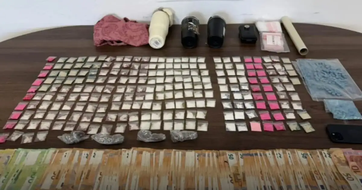 Μύκονος:-Ο-Σκοπιανός-drug-dealer-που-προμήθευε-με-σκληρά-ναρκωτικά-το-νησί-–-Το-modus-operandi-και-η-κινηματογραφική-καταδίωξη