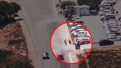Ελαφονήσι:-Παρκαδόρος-συνελήφθη-για-έβδομη-φορά-–-Τον-«τσάκωσαν»-αστυνομικοί-που-προσποιήθηκαν-τους-τουρίστες