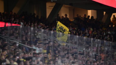 ΑΕΚ-–-athens-kallithea:-Συνθήματα-κατά-του-Μάκη-Αγγελόπουλου-από-τους-οπαδούς-της-Ένωσης