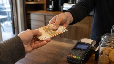 Χωρίς-ΑΤΜ-τα-χωριά;-Η-«λύση»-με-αναλήψεις-από-καταστήματα