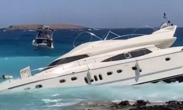 Κύθηρα:-Θαλαμηγός-με-σημαία-Γερμανίας-προσάραξε-σε-παραλία