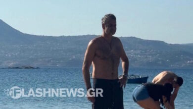 Κυριάκος-Μητσοτάκης:-Για-μπάνιο-στην-παραλία-στο-Μαράθι-Χανίων