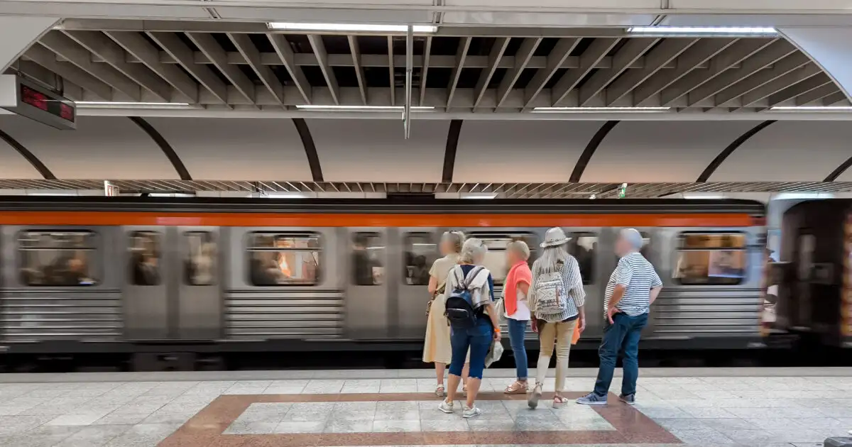 Μετρό:-Απόπειρα-αυτοκτονίας-στον-σταθμό-Άγιος-Αντώνιος,-Σεπόλια-–-Ελληνικό-η-κυκλοφορία-της-Γραμμής-2