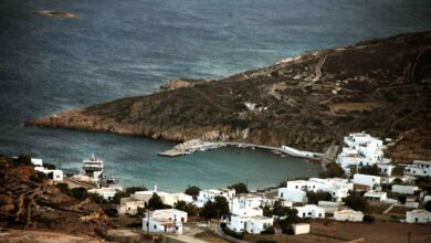 Κίμωλος:-Ελέγχεται-η-ηλεκτρολογική-εγκατάσταση-μετά-τον-θάνατο-του-17χρονου-από-ηλεκτροπληξία-–-«Δεν-υπήρχε-ρελέ»-υποστηρίζει-η-μητέρα-του