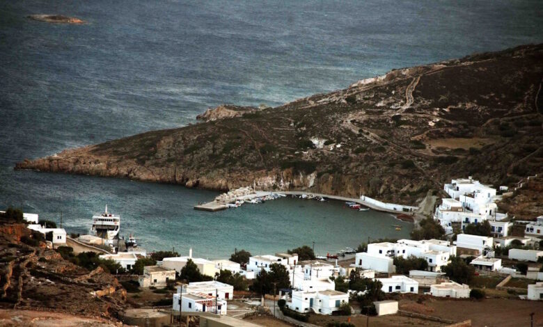 Κίμωλος:-«Το-μπάνιο-είναι-εκτός-κτιρίου»-περιγράφει-ο-δήμαρχος-που-είχε-κάνει-την-ηλεκτρολογική-πιστοποίηση-στο-σπίτι-της-τραγωδίας-με-τον-17χρονο