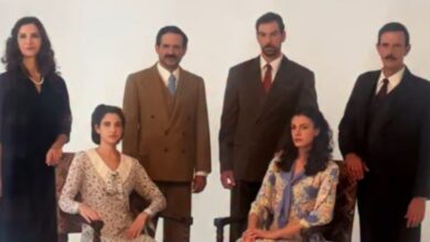 «Θάλασσες-μας-χώρισαν»:-backstage-εικόνες-από-τη-φωτογράφιση-των-ηθοποιών-για-τη-νέα-σειρά-της-ΕΡΤ