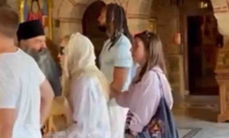 Η-Μαντόνα-στα-Μετέωρα:-Εικόνες-και-βίντεο-από-την-επίσκεψή-της-στη-Μονή-Βαρλαάμ