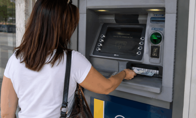 e-ΕΦΚΑ-και-ΔΥΠΑ:-61,1-εκατ-ευρώ-σε-68.370-δικαιούχους
