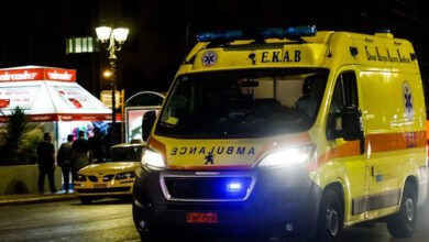 Σοβαρό-τροχαίο-στην-Ποσειδώνος:-Τραυματίας-οδηγός-μηχανής-μετά-από-σύγκρουση-με-ταξί