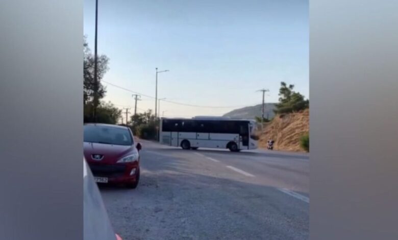 Ταυτοποιήθηκε-η-οδηγός-του-λεωφορείου-για-επικίνδυνη-αναστροφή-στη-Λεωφόρο-Αθηνών-–-Σουνίου