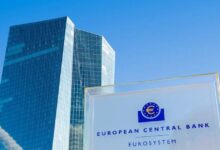 Η-ΕΚΤ-βλέπει-τον-πληθωρισμό-σταθερά-κοντά-στο-3%-για-το-2026
