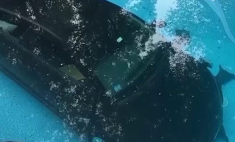 Μασαχουσέτη:-Αυτοκίνητο-«πάρκαρε»-σε-πισίνα-σπιτιού-–-Δείτε-βίντεο