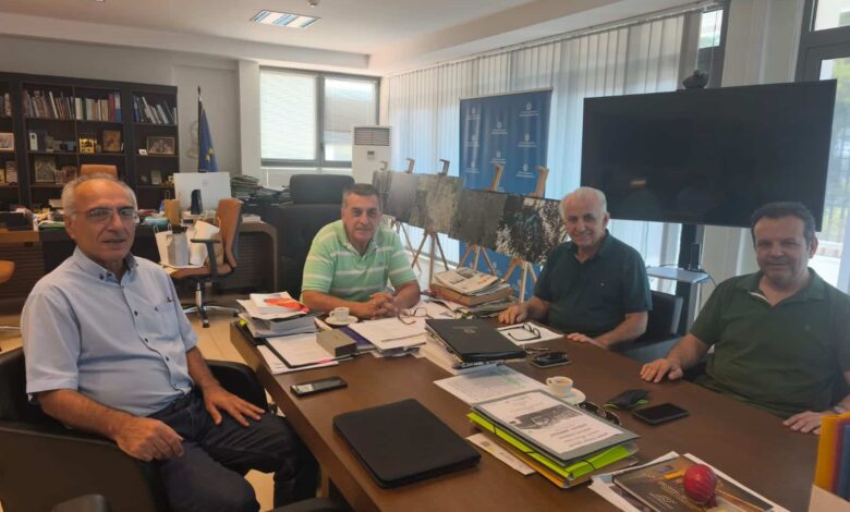 Σε-καλό-κλίμα-η-συνάντηση-Κουρέτα-–-Λάππα-–-Επί-τάπητος-οι-προοπτικές-ανάπτυξης-της-Θεσσαλίας,-με-φόντο-τα-Τρίκαλα