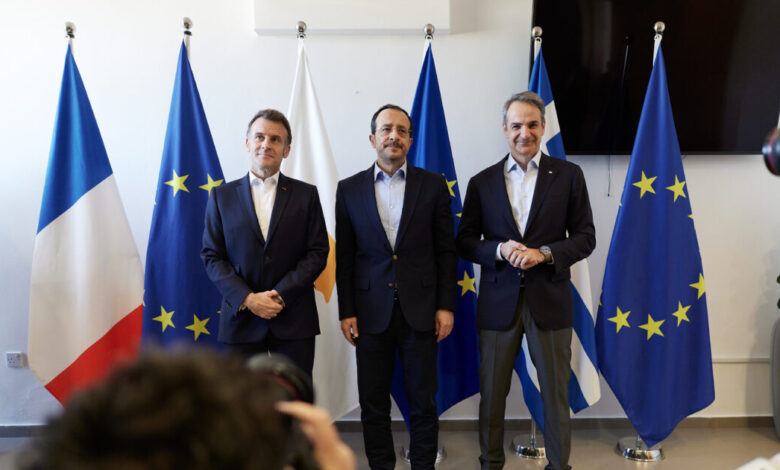 Ηλεκτρική-διασύνδεση-Ελλάδας-–-Κύπρου:-Επαφές-Μητσοτάκη,-Μακρόν-και-Χριστοδουλίδη-για-επανεκκίνηση-του-gsi