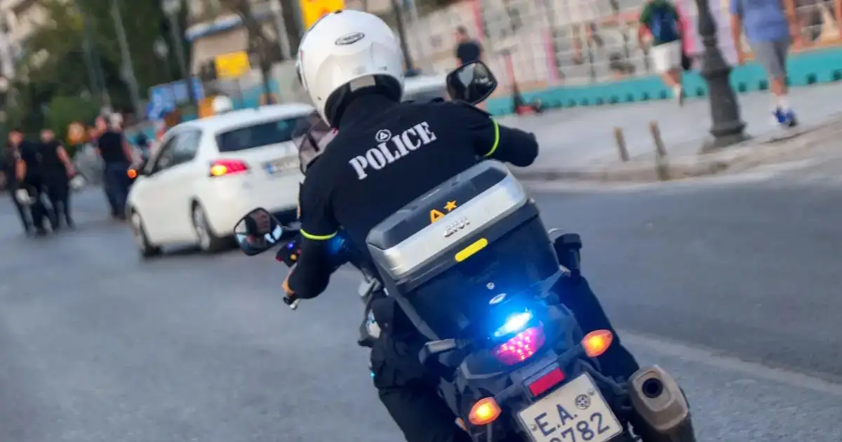 Κρήτη:-Αστυνομικός-εκτός-υπηρεσίας-ακινητοποίησε-κρατούμενο-που-είχε-δραπετεύσει-και-τραυματίστηκε