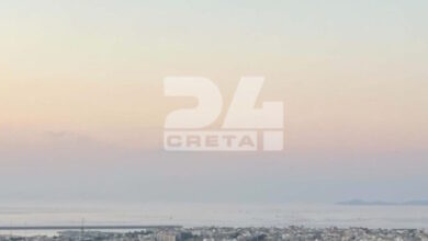 Το-«sea-smoke»-έφτασε-και-στο-Ηράκλειο-–-Τι-είναι-το-φαινόμενο-που-δημιουργεί-απόκοσμες-εικόνες