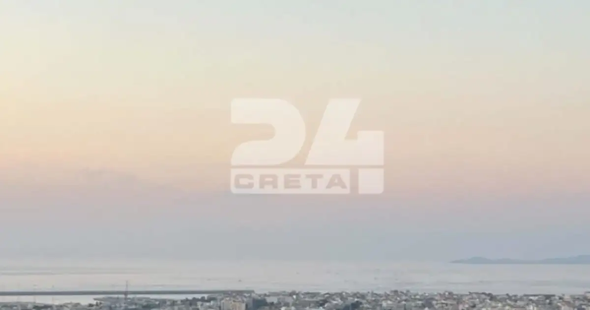 Το-«sea-smoke»-έφτασε-και-στο-Ηράκλειο-–-Τι-είναι-το-φαινόμενο-που-δημιουργεί-απόκοσμες-εικόνες