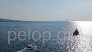 Αχαΐα:-Ξεκόλλησε-το-πολυτελές-γιοτ-που-είχε-προσαράξει-για-5-μέρες-σε-αβαθή-νερά-στο-Δρέπανο