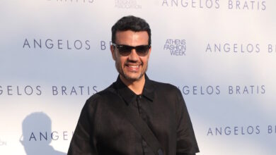 Παντελής-Τουτουντζής:-Η-τρυφερή-ανάρτηση-με-τα-παιδιά-του-σε-παραλία-στην-Κρήτη