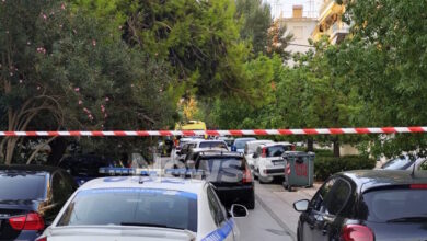 Νέα-Σμύρνη:-Της-έστησε-καρτέρι-έξω-από-το-σπίτι-της,-την-πυροβόλησε-στο-κεφάλι-και-αυτοκτόνησε