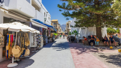 Φθινόπωρο-σαν-καλοκαίρι-για-τους-τουρίστες-–-Η-Ελλάδα-συναγωνίζεται-τη-Γαλλική-Ριβιέρα-στο-άλμα-τιμών