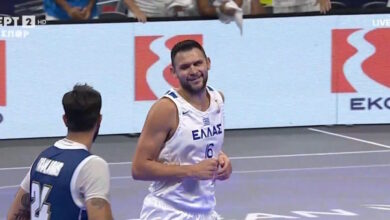 Ο-Κώστας-Παπανικολάου-ευστόχησε-σε-τρίποντο-μετά-από-9-άστοχες-προσπάθειες-στο-Ελλάδα-–-Κύπρος-και-έκανε-τον-σταυρό-του