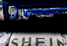 Η-shein-καταβάλει-3,5-δισ.-δολάρια-σε-θεσμικούς-επενδυτές-πριν-από-τo-ipo-για-την-εισαγωγή-της-στο-χρηματιστήριο-του-Χονγκ-Κονγκ