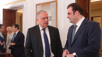 Συνάντηση-Θεοδωρικάκου-–-Πιερρακάκη-για-μέτρα-ενίσχυσης-του-εισοδήματος