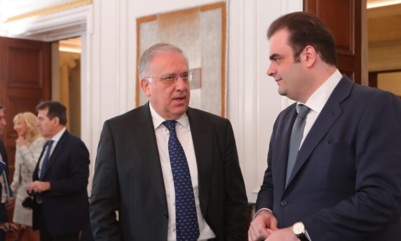 Συνάντηση-Θεοδωρικάκου-–-Πιερρακάκη-για-μέτρα-ενίσχυσης-του-εισοδήματος