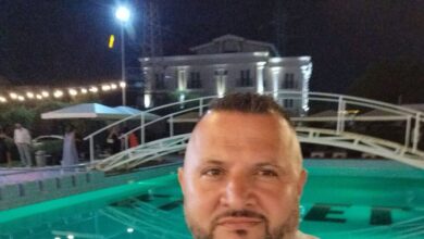 Γυναικοκτονία-στη-Νέα-Σμύρνη:-Ο-48χρονος-είχε-γίνει-σκιά-της-45χρονης-–-Το-όπλο-του-συνδέεται-με-την-αλβανική-αστυνομία