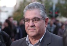 Ο-Δημήτρης-Κουτσούμπας-σε-εκδήλωση-στο-Μουζάκι-Καρδίτσας