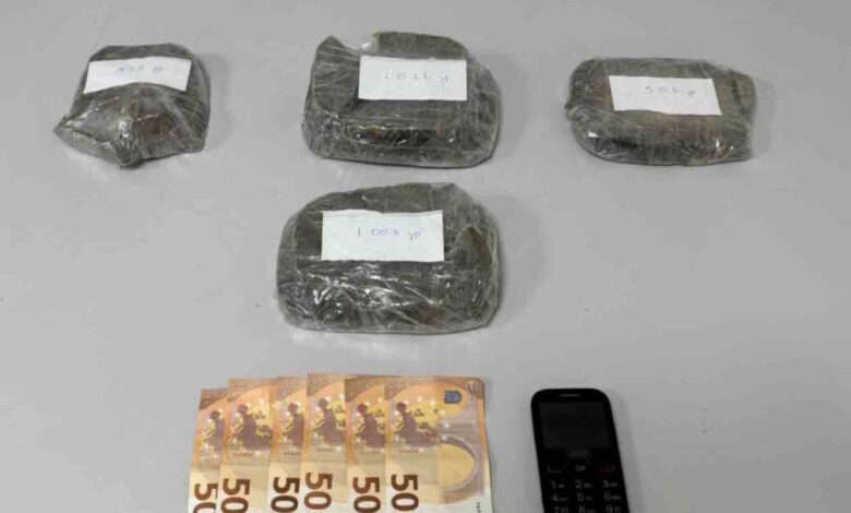Θεσσαλονίκη:-3-κιλά-ηρωίνης-έκρυβε-ένας-άνδρας-που-συνελήφθη-σε-αστυνομική-επιχείρηση