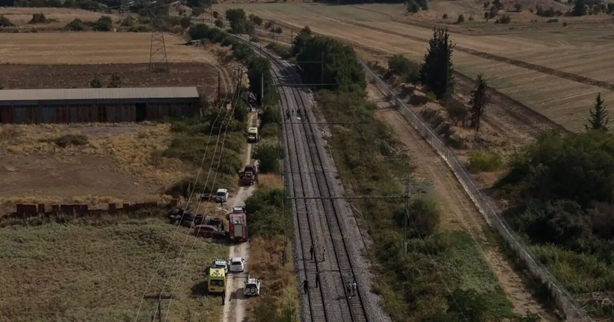 Λάρισα:-Νεκρός-ο-πεζός-που-παρασύρθηκε-από-αμαξοστοιχία-της-hellenic-train