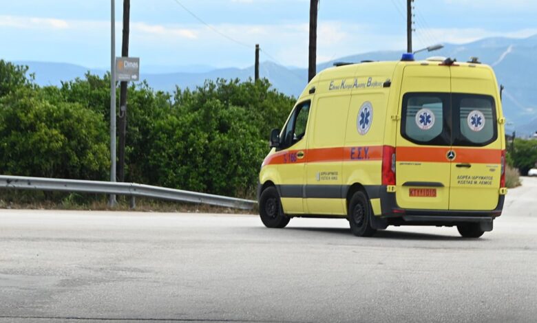 Σφοδρή-σύγκρουση-αυτοκινήτων-στο-Μεγαλοχώρι-–-Στο-νοσοκομείο-μεταφέρθηκαν-οι-ελαφρά-τραυματίες