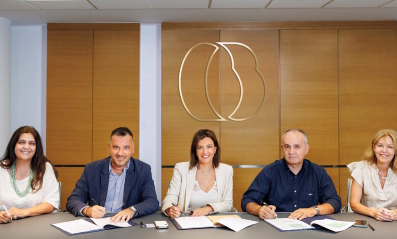 Η-credia-bank-υπέγραψε-Συλλογική-Σύμβαση-Εργασίας-για-όλους-τους-εργαζόμενους