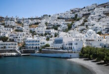 Στα-ύψη-οι-τιμές-των-ακινήτων-στα-ελληνικά-νησιά-–-Το-προφίλ-των-ξένων-αγοραστών
