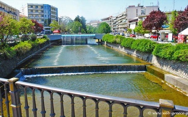 “Χειρόφρενο”-στα-Τρίκαλα-από-Δευτέρα:-Κυκλοφοριακές-ρυθμίσεις-σε-46-σημεία-του-οδικού-δικτύου-της-πόλης