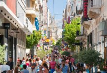 Θερινές-εκπτώσεις-2026:-Τελευταία-ευκαιρία-για-τους-καταναλωτές-και-προβληματισμός-στον-εμπορικό-κόσμο-για-το-ταμείο