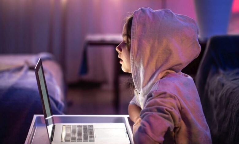 «Ομάδα-764»:-Οι-online-σαδιστές-που-παγιδεύουν-παιδιά-σε-όλο-τον-κόσμο