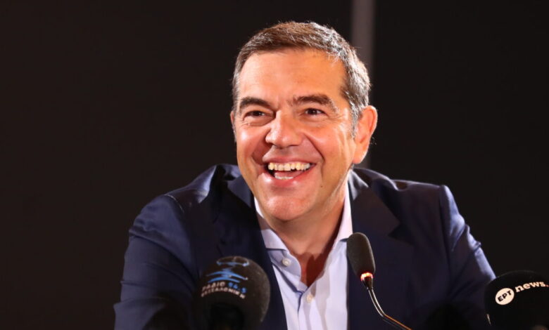 Ο-Αλέξης-Τσίπρας-«έδειξε»-τον-Κυριάκο-Μητσοτάκη-για-τον-τραυματισμό-του-Κωνσταντέλια