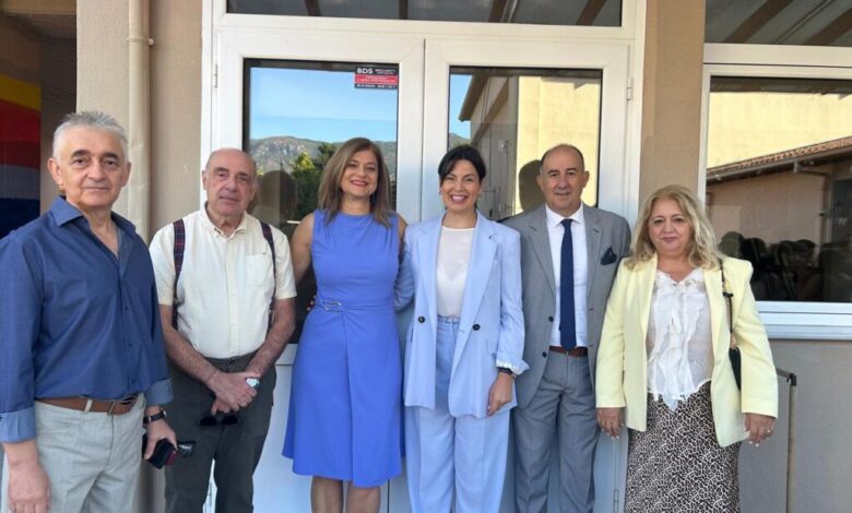 Στην-έναρξη-της-νέας-σχολικής-χρονιάς-στην-Καλαμπάκα-η-Μαρίνα-Κοντοτόλη