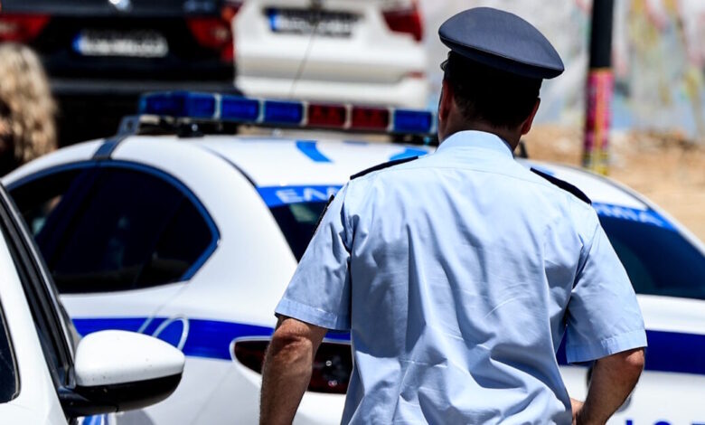 Βοιωτία:-Μία-σύλληψη-για-εμπορία-ανθρώπων-και-εργασιακή-εκμετάλλευση-–-Κρατούσε-οκτώ-υπαλλήλους-και-τα-έγγραφά-τους