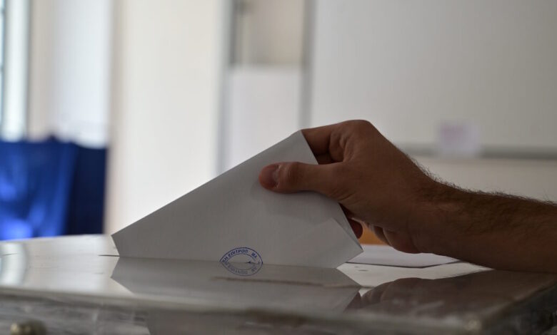 Δημοσκόπηση-prorata:-Στις-9-μονάδες-το-προβάδισμα-της-ΝΔ-έναντι-της-ΕΛΑΣ-–-«Κουμπωμένοι»-οι-πολίτες-για-τις-εξαγγελίες-Μητσοτάκη-και-Τσίπρα-στη-ΔΕΘ