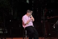 Ο-good-job-nicky-ξέσπασε-σε-δάκρυα-για-τον-Γιώργο-Μαζωνάκη-επί-σκηνής:-«Μας-έδειξε-τι-σημαίνει-ελεύθερος-άνθρωπος»