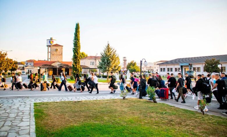 Παρουσιάστηκαν-324-σπουδαστές-στη-ΣΜΥ-Τρικάλων-–-Ξεκινούν-επίσημα-τη-φοίτησή-τους-(φωτο)