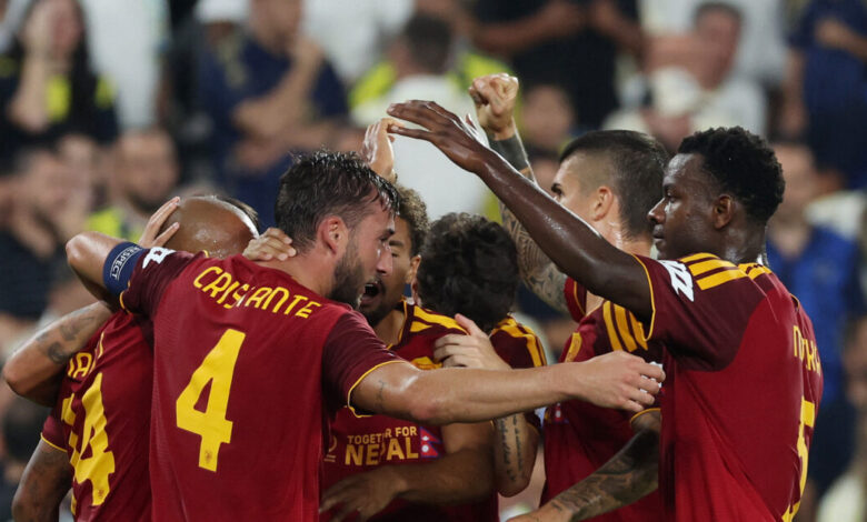 serie-a:-Η-Ρόμα-έκανε-το-4/4-κόντρα-στην-Τορίνο,-νίκη-και-για-την-Κόμο-του-Δουβίκα-επί-της-Πάρμα