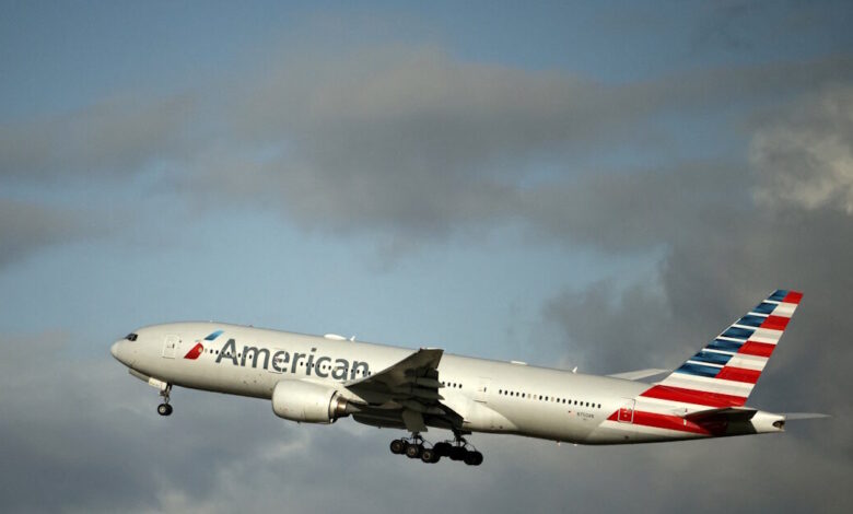 Χάος-σε-πτήση-της-american-airlines-με-γυναίκα-που-γδύθηκε-και-έκανε-άσεμνες-χειρονομίες-σε-επιβάτες-και-πλήρωμα-–-Βίντεο
