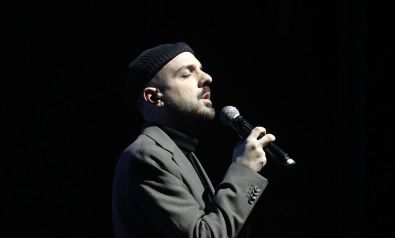 apon-για-την-κηδεία-του-Γιώργου-Μαζωνάκη:-«Έζησα-τη-στιγμή-με-απόλυτη-ηρεμία-και-σεβασμό,-καλό-ταξίδι-στην-αγκαλιά-του-Χριστού»